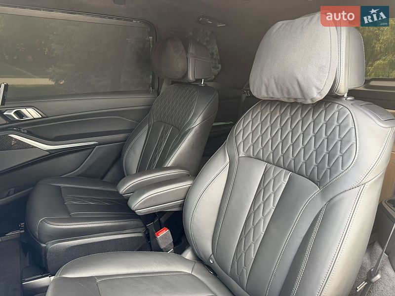 Фото BMW X7 з оголошення AUTO.RIA