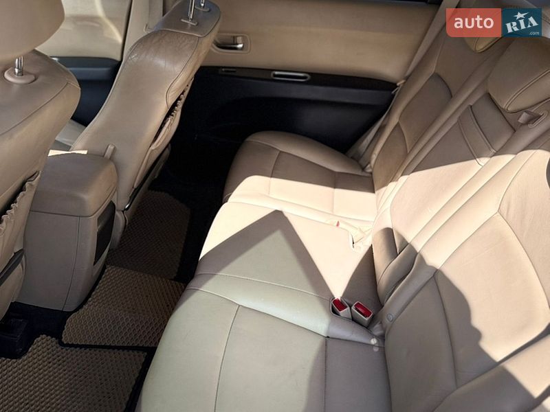 Фото Subaru Tribeca з оголошення AUTO.RIA