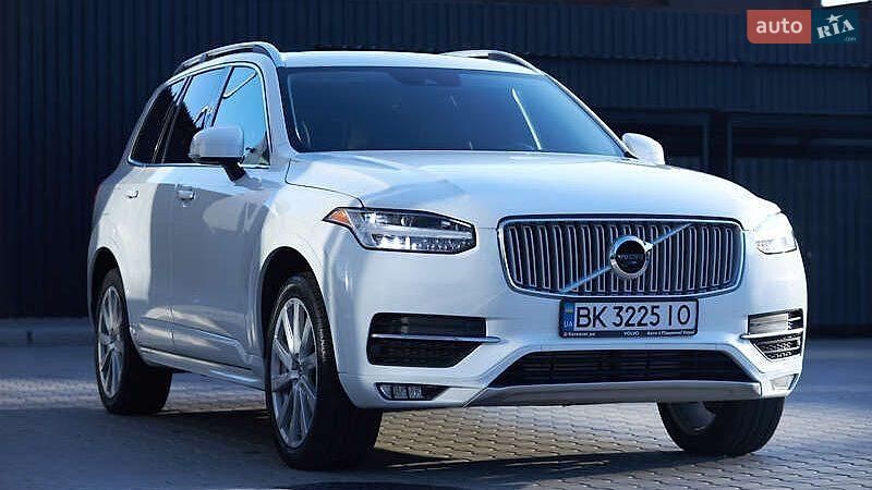 Фото Volvo XC90 з оголошення AUTO.RIA
