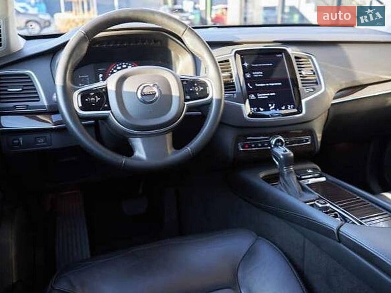 Фото Volvo XC90 з оголошення AUTO.RIA