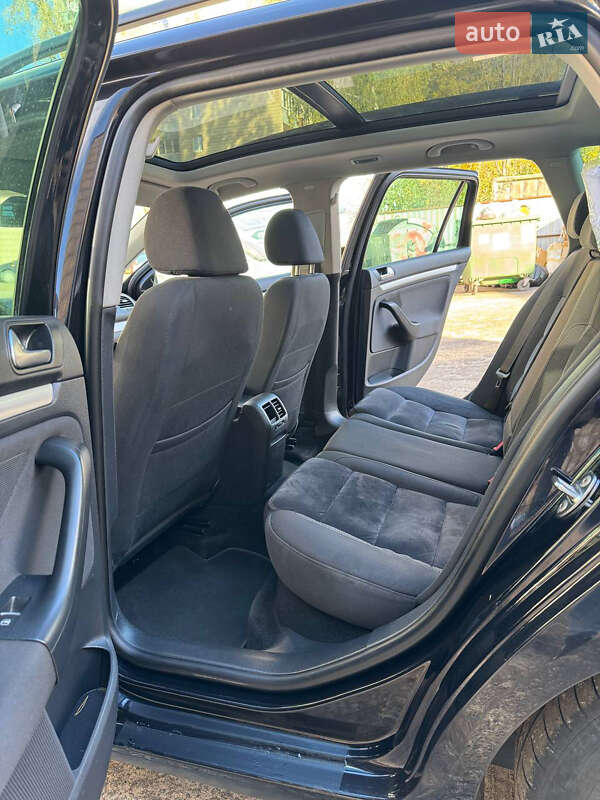 Фото Volkswagen Golf з оголошення AUTO.RIA