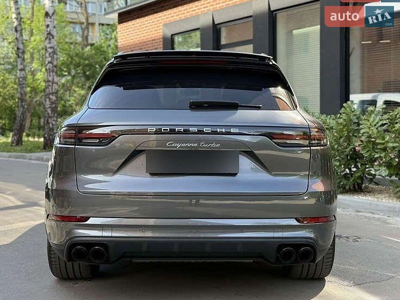 Фото Porsche Cayenne з оголошення AUTO.RIA