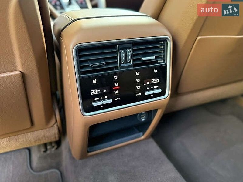 Фото Porsche Cayenne з оголошення AUTO.RIA