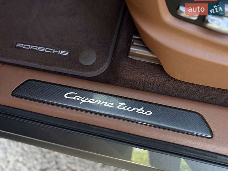 Фото Porsche Cayenne з оголошення AUTO.RIA