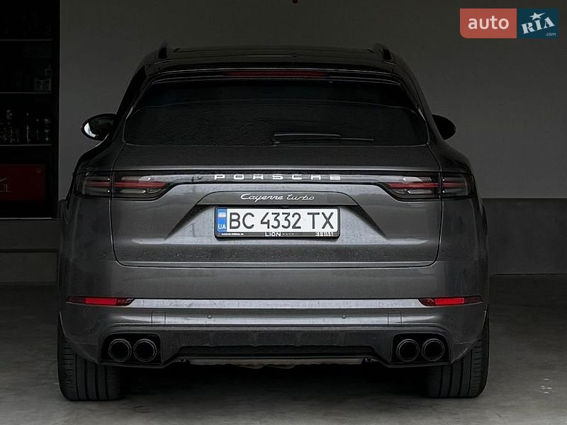 Фото Porsche Cayenne з оголошення AUTO.RIA