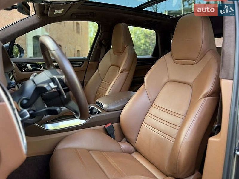 Фото Porsche Cayenne з оголошення AUTO.RIA