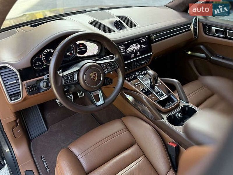 Фото Porsche Cayenne з оголошення AUTO.RIA
