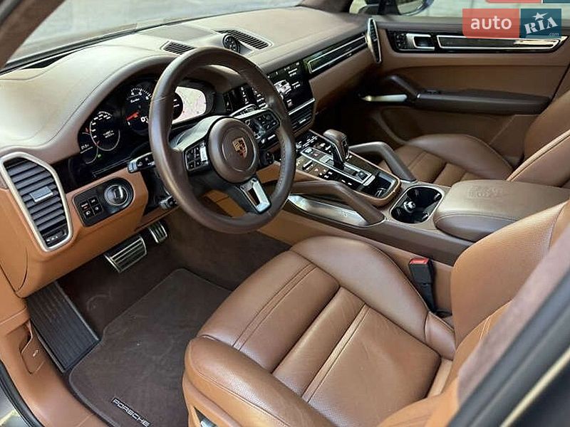 Фото Porsche Cayenne з оголошення AUTO.RIA