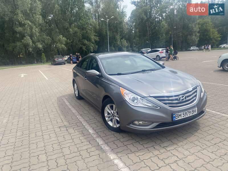 Фото Hyundai Sonata з оголошення AUTO.RIA