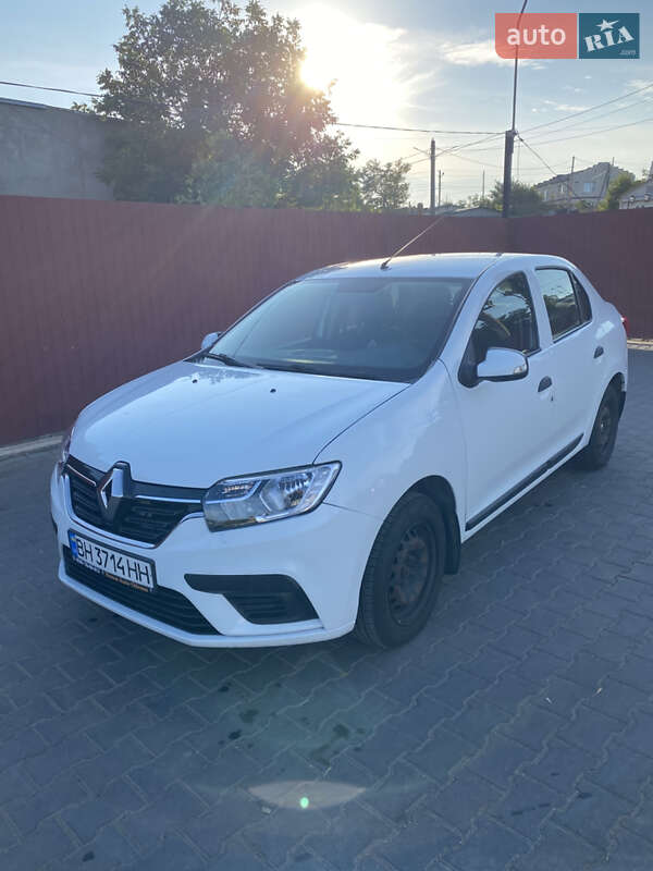 Фото Renault Logan з оголошення AUTO.RIA