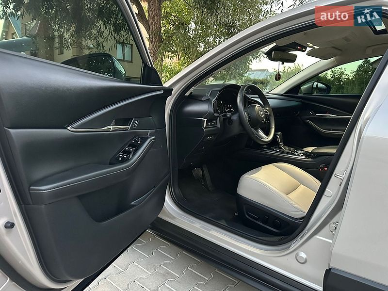 Фото Mazda CX-30 з оголошення AUTO.RIA