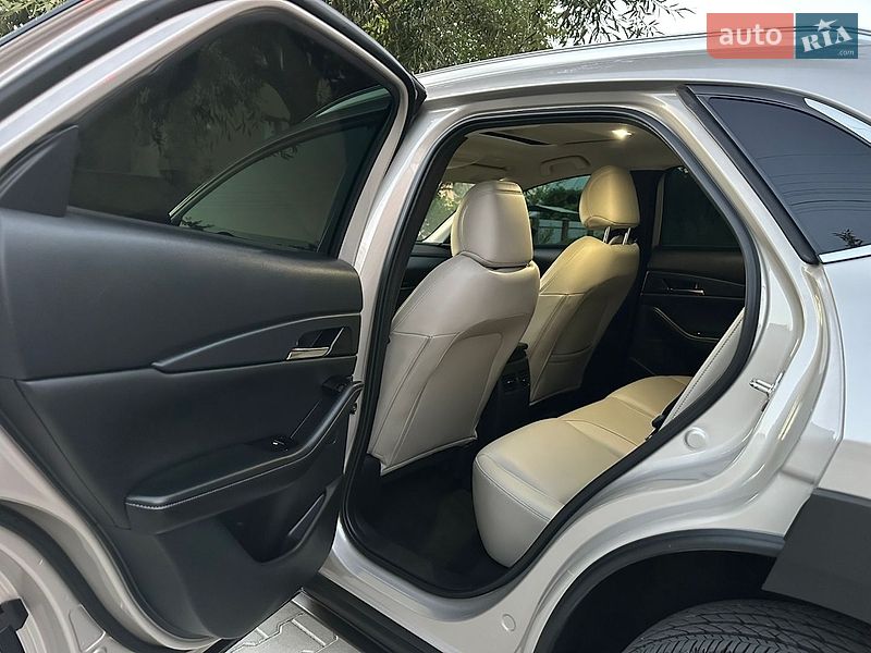 Фото Mazda CX-30 з оголошення AUTO.RIA
