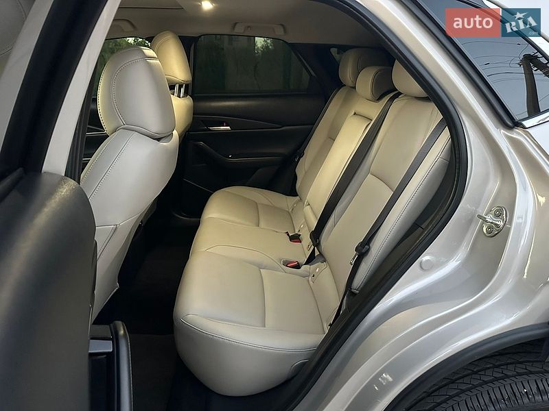Фото Mazda CX-30 з оголошення AUTO.RIA