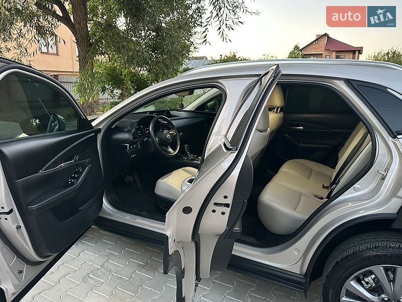 Фото Mazda CX-30 з оголошення AUTO.RIA