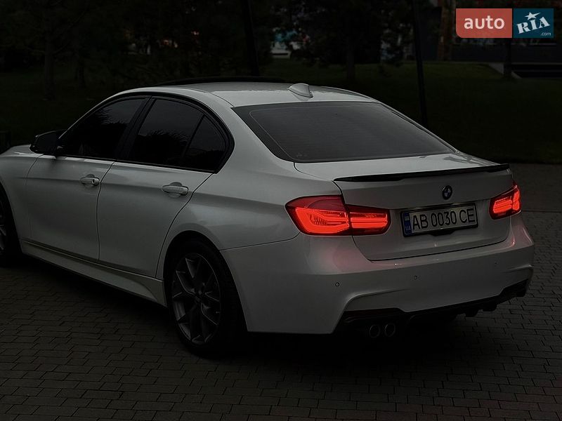Фото BMW 3 Series з оголошення AUTO.RIA