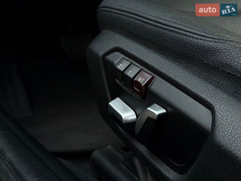 Фото BMW 3 Series з оголошення AUTO.RIA