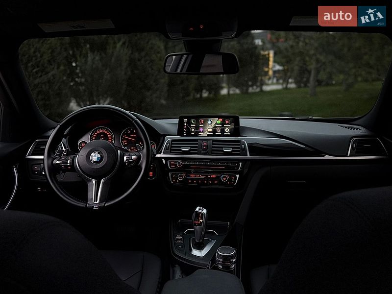 Фото BMW 3 Series з оголошення AUTO.RIA