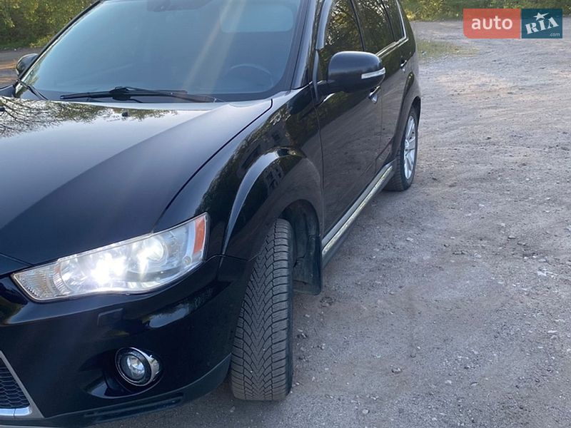 Фото Mitsubishi Outlander XL з оголошення AUTO.RIA
