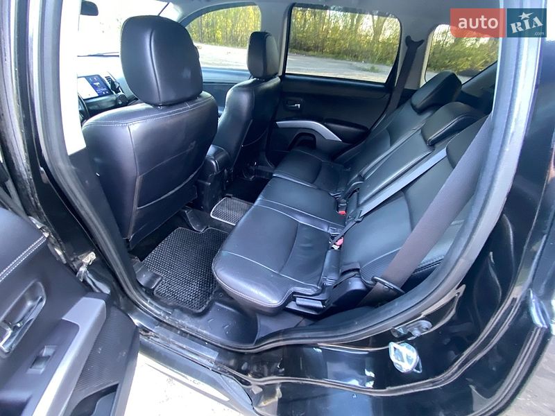 Фото Mitsubishi Outlander XL з оголошення AUTO.RIA