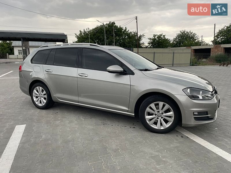 Фото Volkswagen Golf з оголошення AUTO.RIA
