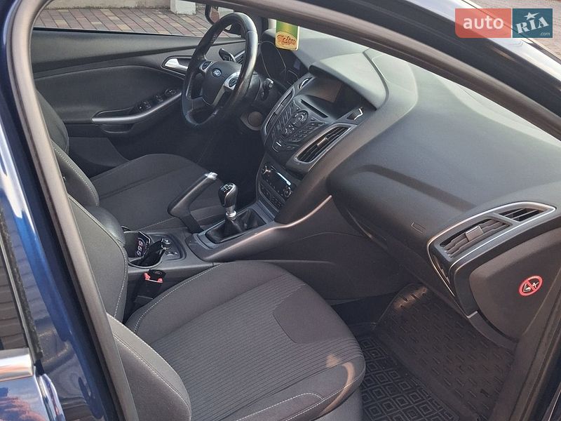 Фото Ford Focus з оголошення AUTO.RIA