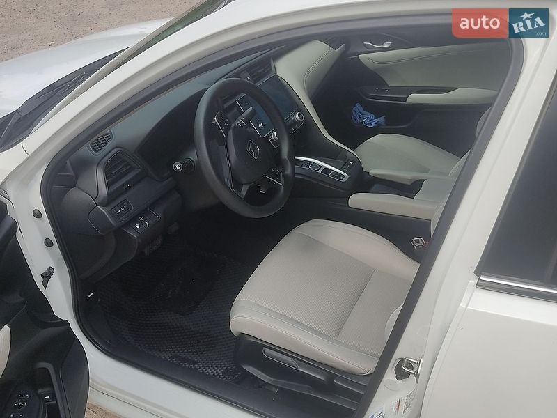 Фото Honda Insight з оголошення AUTO.RIA