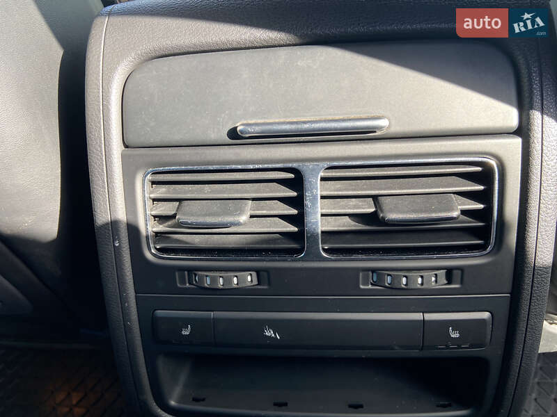 Фото Volkswagen Touareg з оголошення AUTO.RIA
