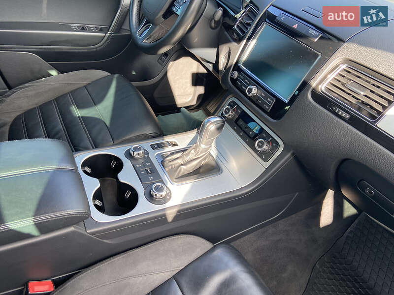 Фото Volkswagen Touareg з оголошення AUTO.RIA