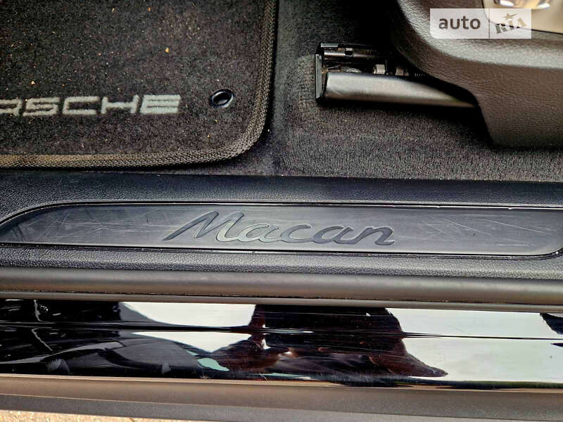 Фото Porsche Macan з оголошення AUTO.RIA