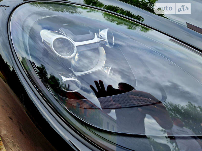 Фото Porsche Macan з оголошення AUTO.RIA