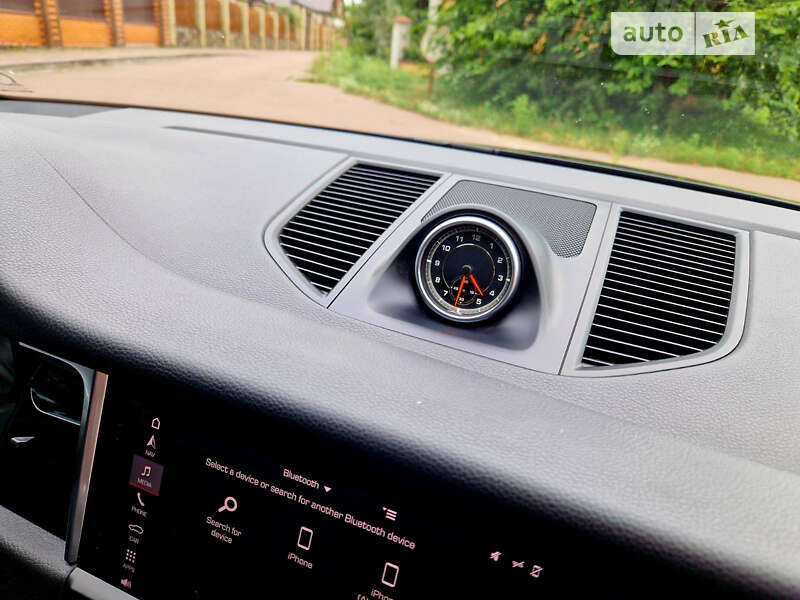 Фото Porsche Macan з оголошення AUTO.RIA
