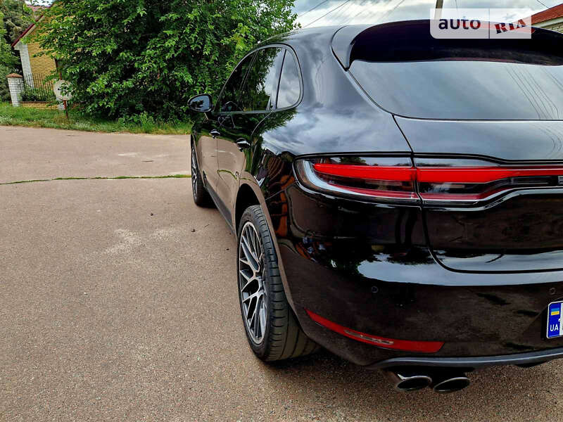Фото Porsche Macan з оголошення AUTO.RIA