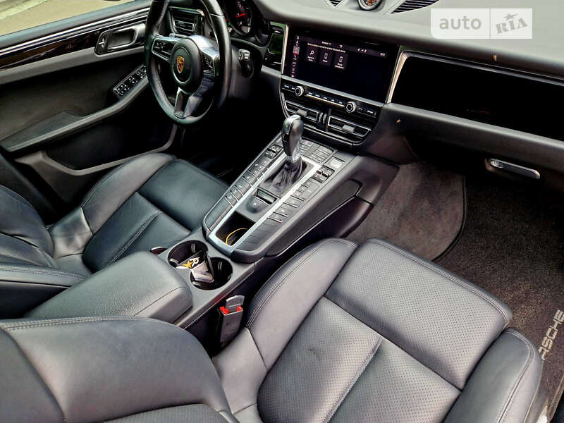 Фото Porsche Macan з оголошення AUTO.RIA
