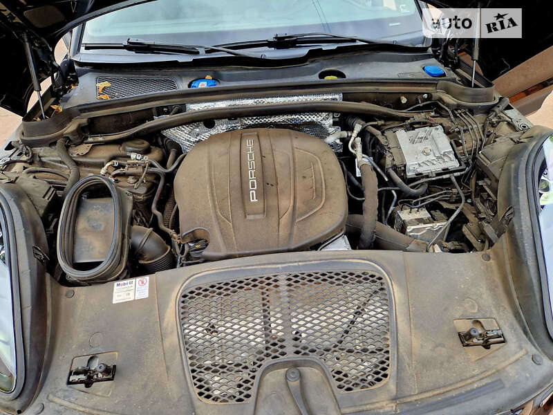 Фото Porsche Macan з оголошення AUTO.RIA