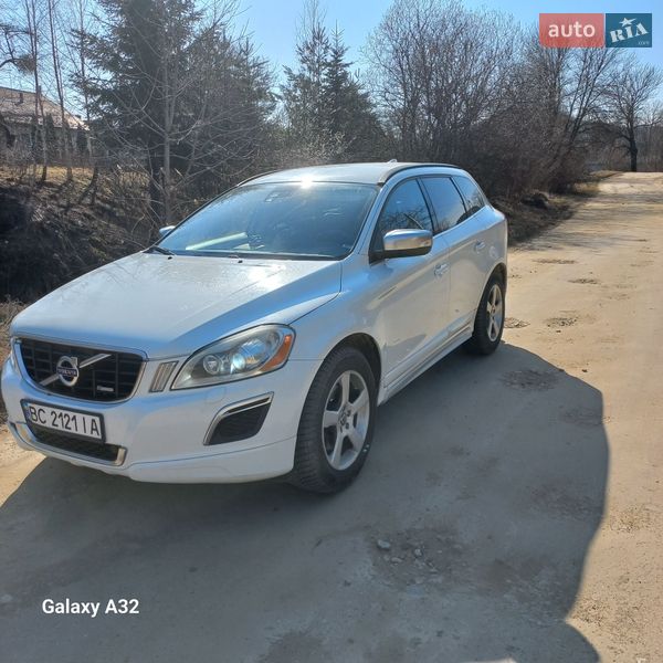 Фото Volvo XC60 з оголошення AUTO.RIA