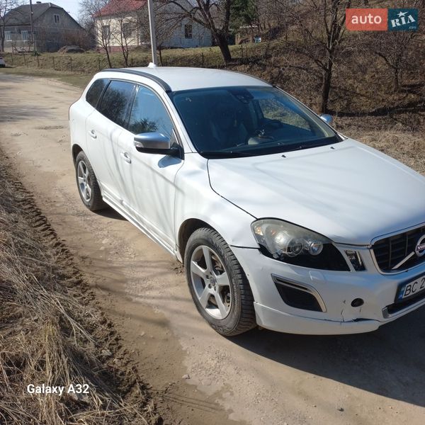 Фото Volvo XC60 з оголошення AUTO.RIA