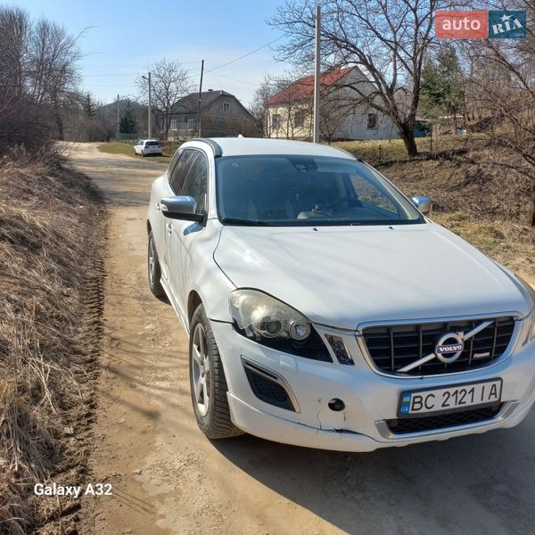 Фото Volvo XC60 з оголошення AUTO.RIA