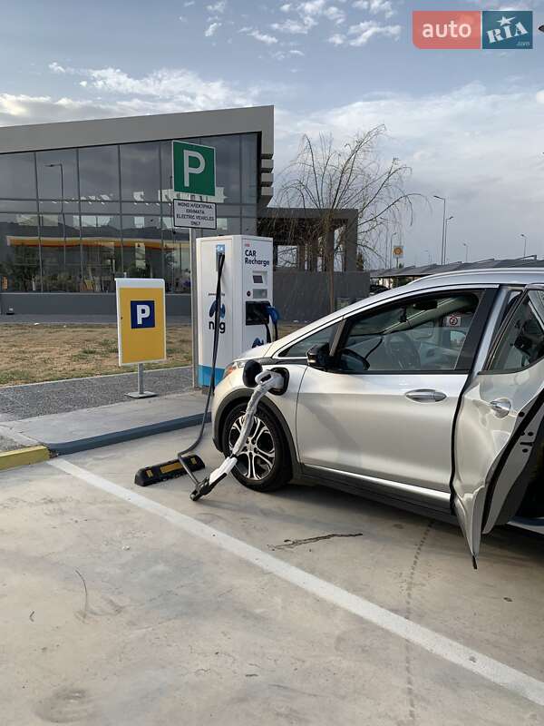 Фото Chevrolet Bolt EV з оголошення AUTO.RIA