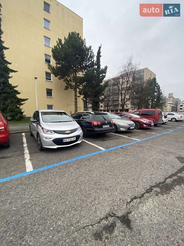 Фото Chevrolet Bolt EV з оголошення AUTO.RIA