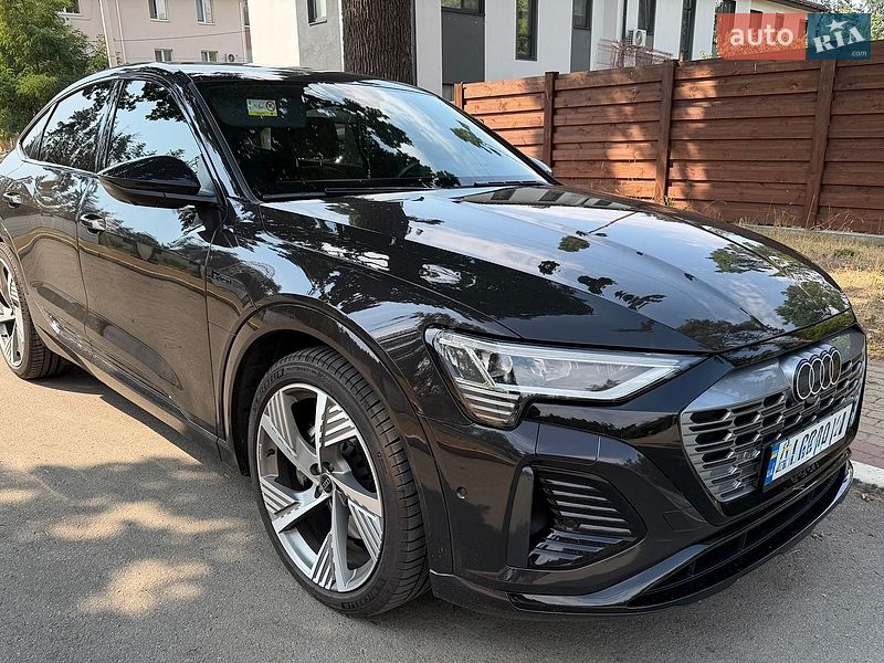 Фото Audi Q8 Sportback e-tron з оголошення AUTO.RIA