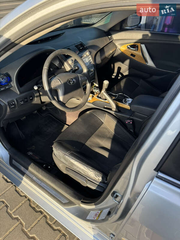 Фото Toyota Camry з оголошення AUTO.RIA
