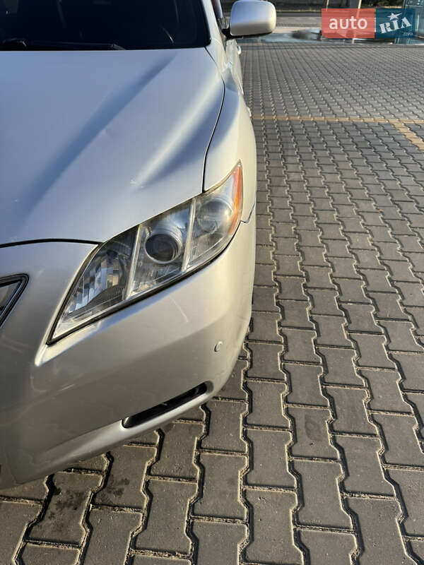 Фото Toyota Camry з оголошення AUTO.RIA