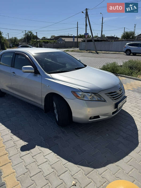 Фото Toyota Camry з оголошення AUTO.RIA