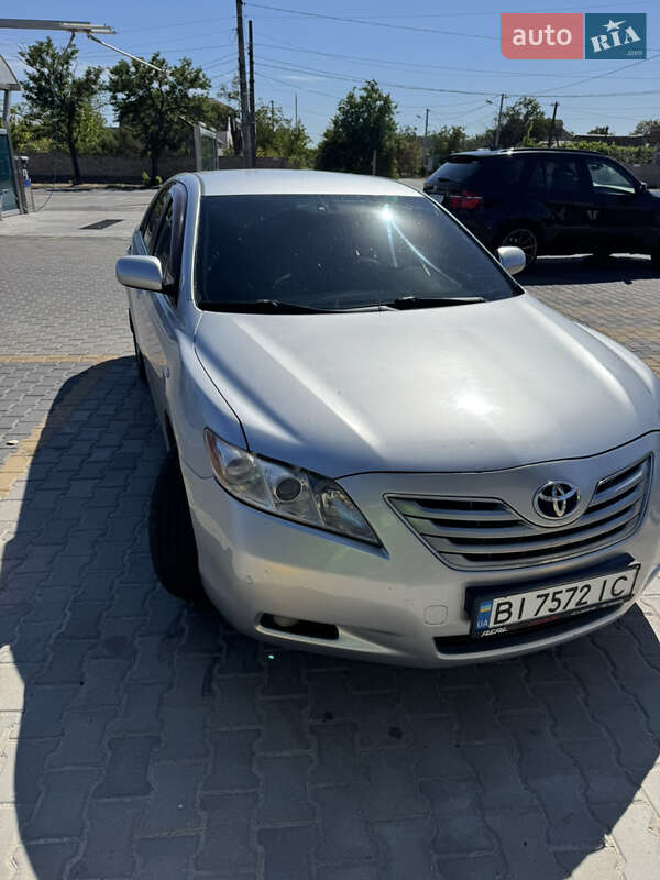 Фото Toyota Camry з оголошення AUTO.RIA