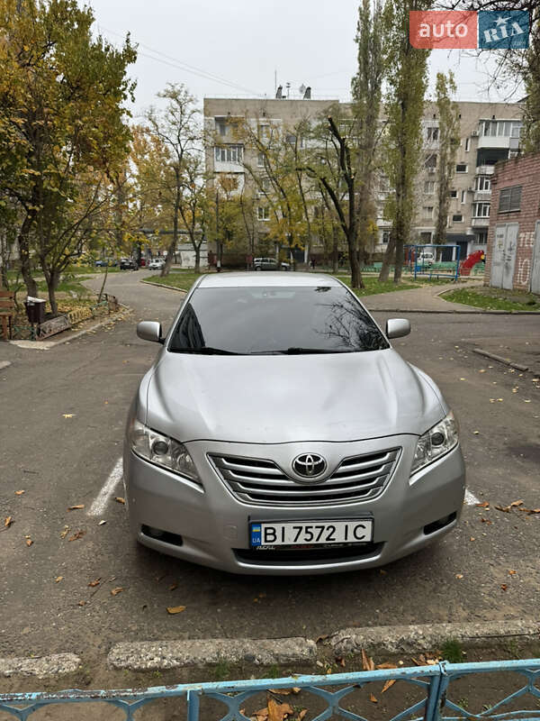 Фото Toyota Camry з оголошення AUTO.RIA