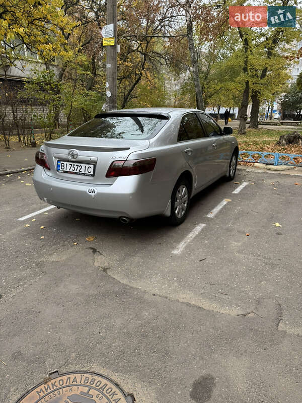 Фото Toyota Camry з оголошення AUTO.RIA