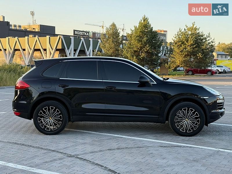 Фото Porsche Cayenne з оголошення AUTO.RIA