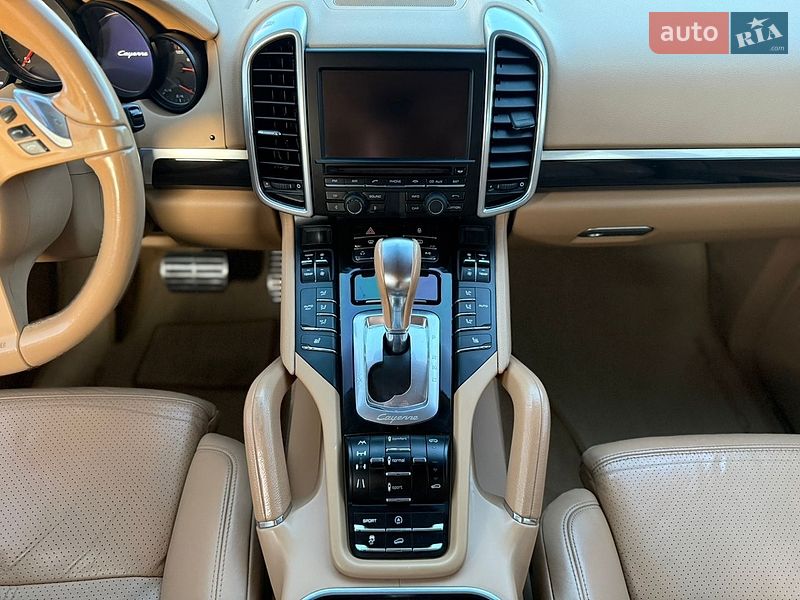 Фото Porsche Cayenne з оголошення AUTO.RIA