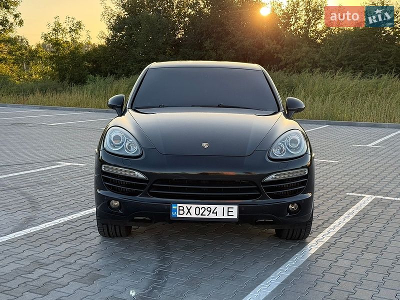 Фото Porsche Cayenne з оголошення AUTO.RIA