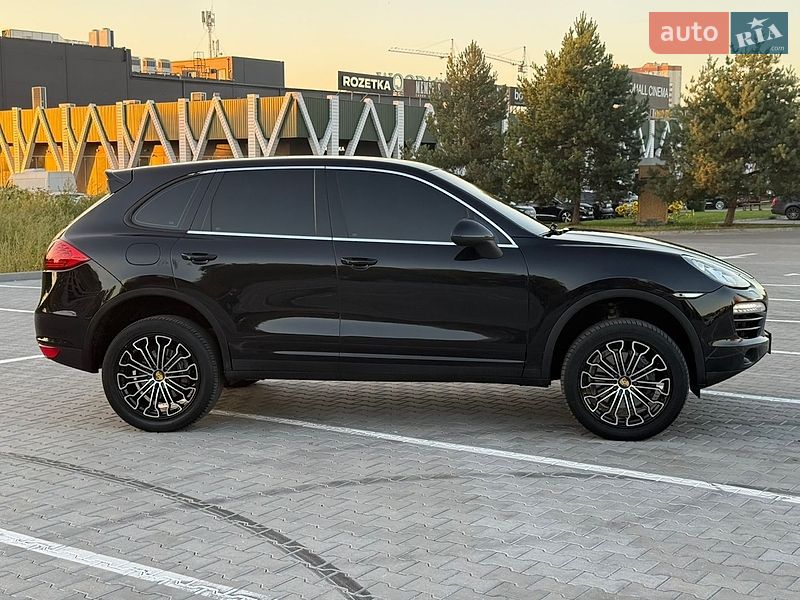 Фото Porsche Cayenne з оголошення AUTO.RIA